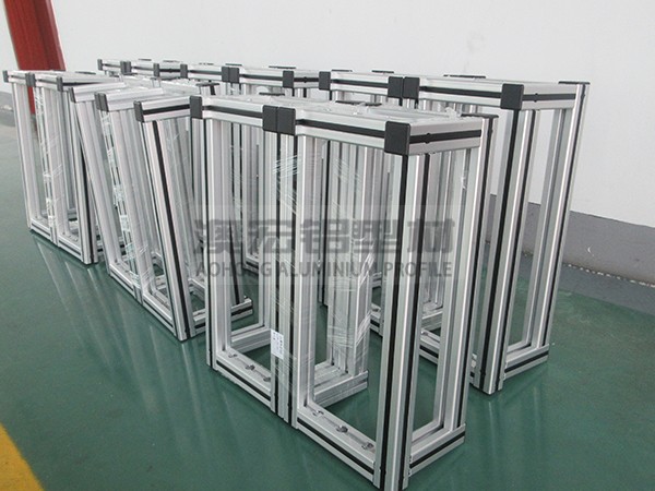 鋁型材打造的光纜設備機架：輕韌相承，穩固護航