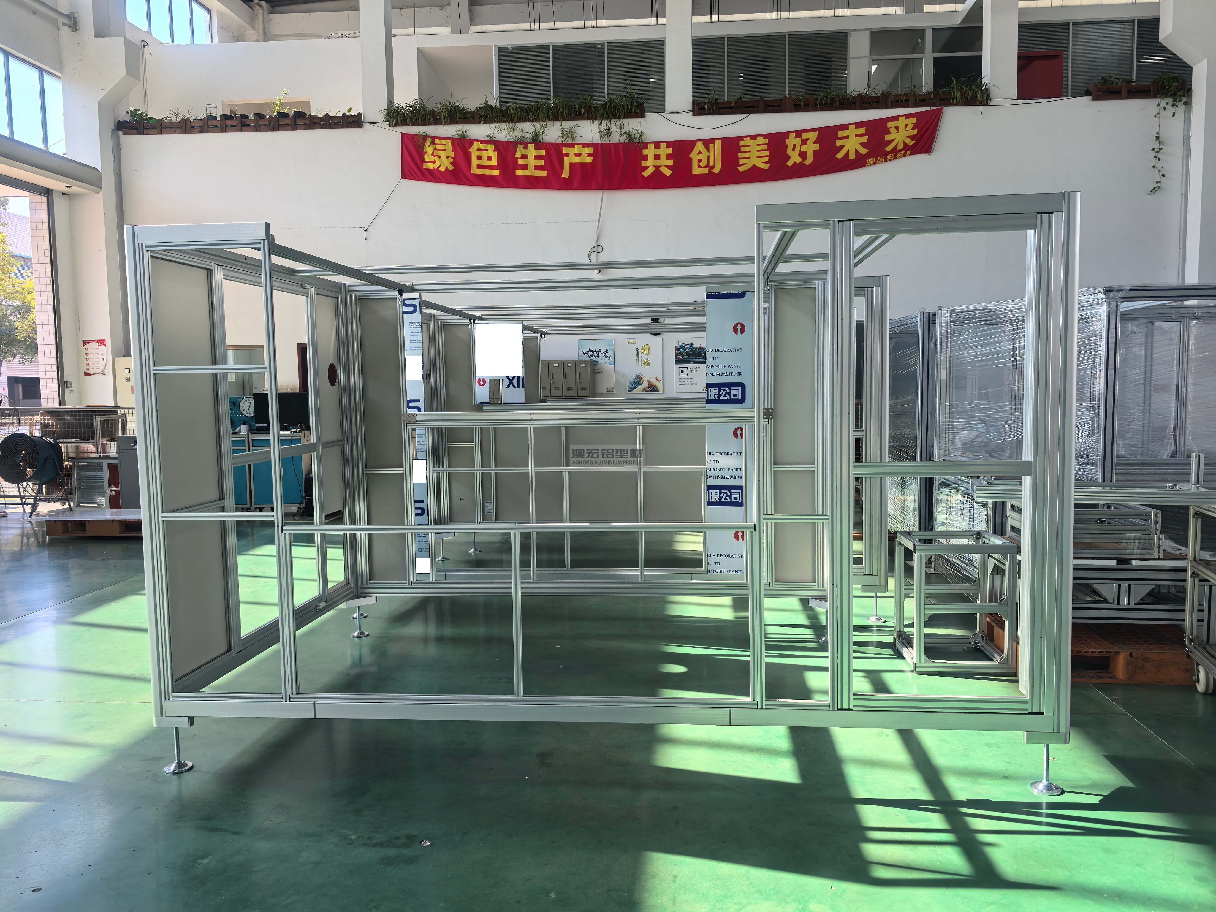 自動化設備機架：支撐產(chǎn)線高效運行的集成化解決方案